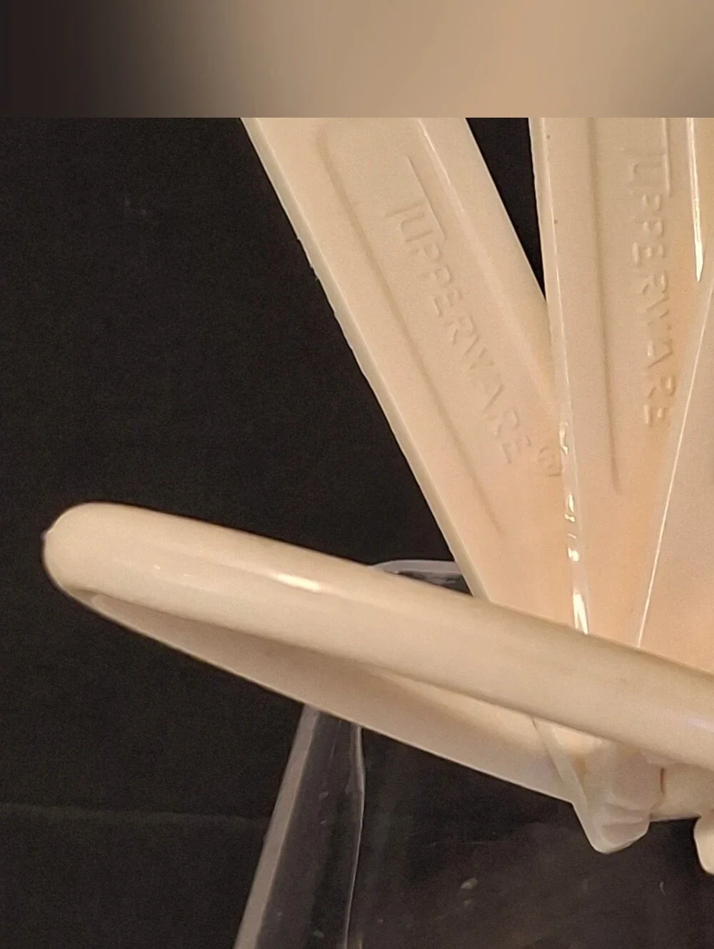 Vintage Tupperware Measuring Spoons Nesting Cream Color With Ring Set Of 7 EUC